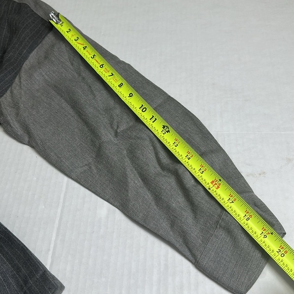 Eddie Bauer Women’s Size Small Petite Gray Wool Blend Long Sleeve Button Down - Picture 10 of 12